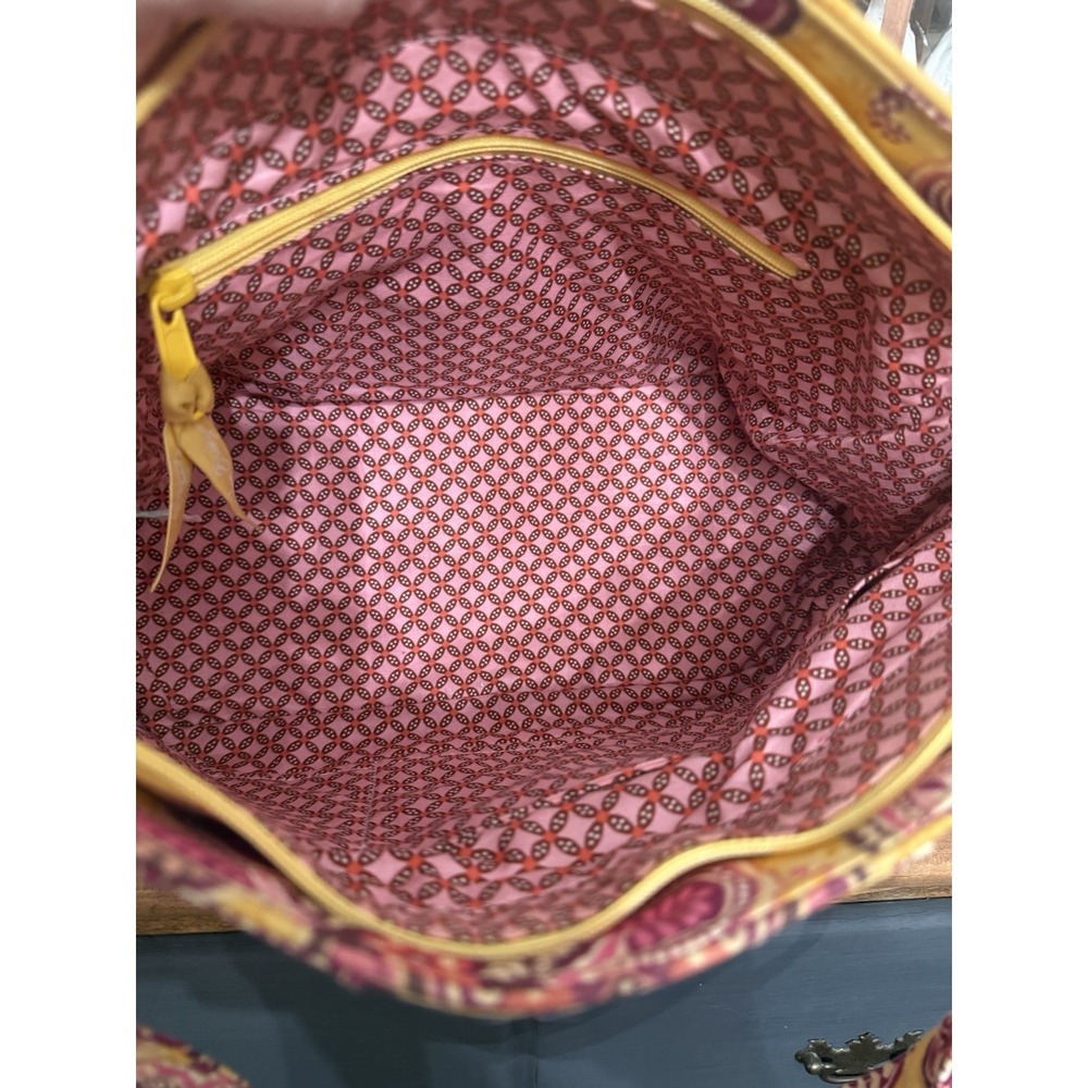 Retired Vera Bradley On The Go Shoulder Bag In Bali Gold Pattern With Wallet - Picture 9 of 10